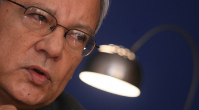 César Hildebrandt: »Si me alimentara de la televisión estaría anoréxico»